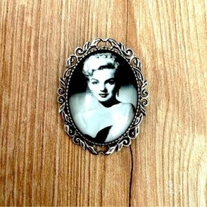 Marilyn Monroe Victorian Style Brooch, NWT